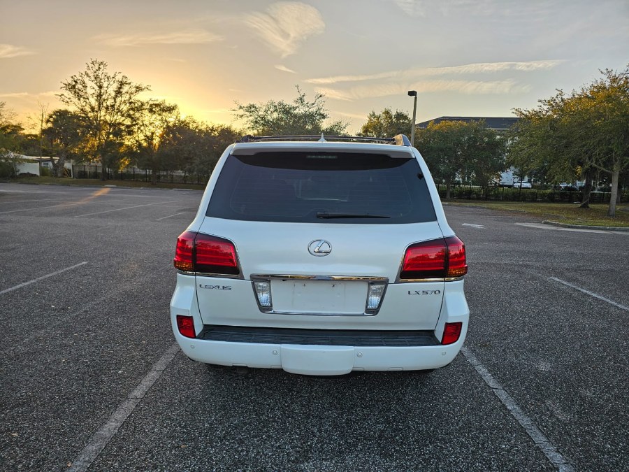 2009 Lexus LX 570 photo