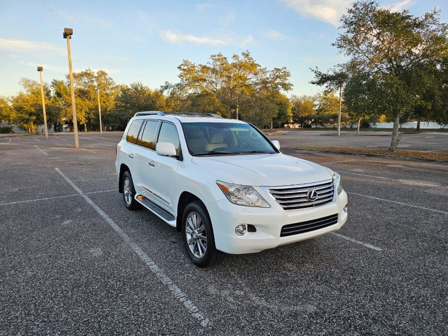 2009 Lexus LX 570 photo