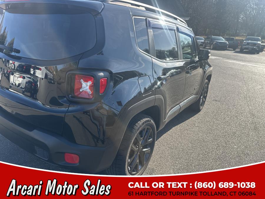 2017 Jeep Renegade Latitude 4x4 photo