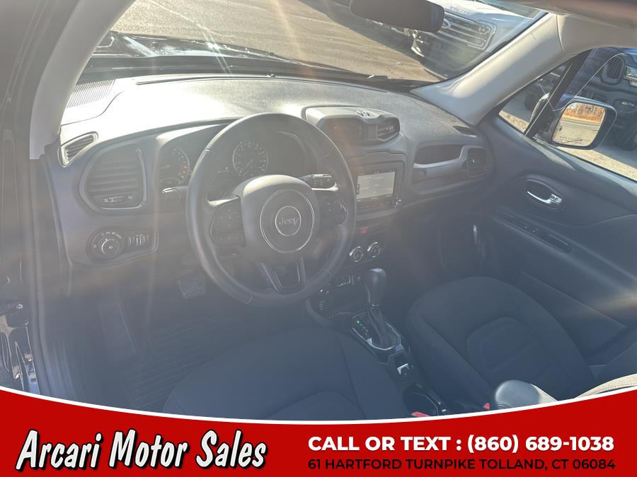 2017 Jeep Renegade Latitude 4x4 photo