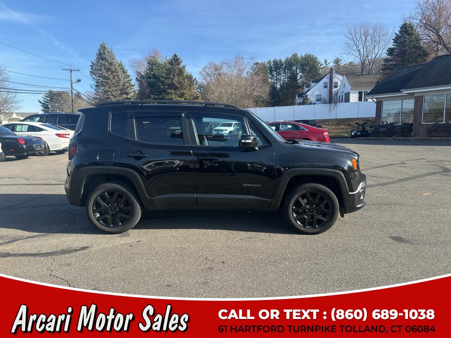2017 Jeep Renegade Latitude 4x4 photo