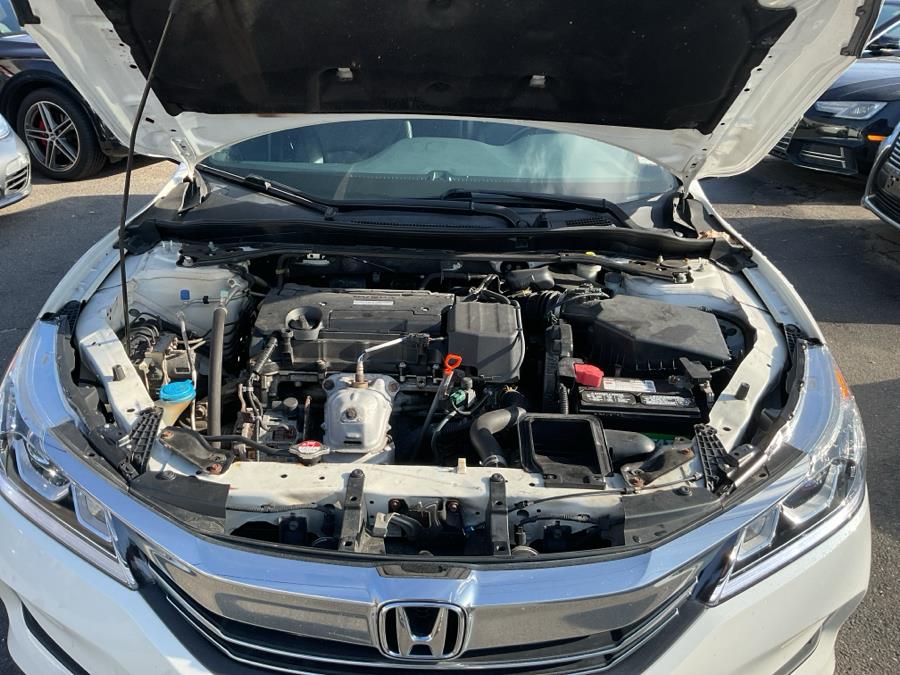 2017 Honda ACCORD SEDAN Sport SE Manual photo