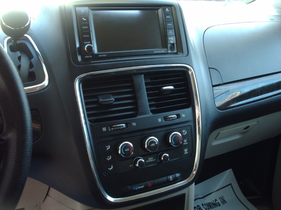 2017 Dodge Grand Caravan SE Wagon photo