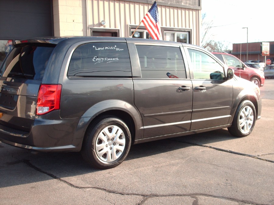 2017 Dodge Grand Caravan SE Wagon photo