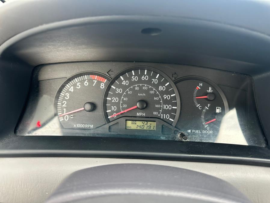 2003 Toyota Corolla CE photo