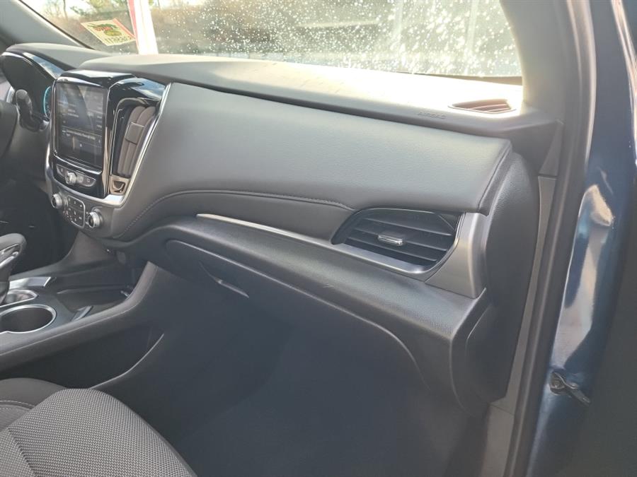 2022 Chevrolet Traverse FWD 4dr LT Cloth w/1LT photo