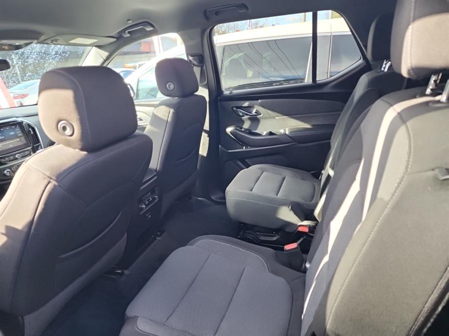 2022 Chevrolet Traverse FWD 4dr LT Cloth w/1LT photo