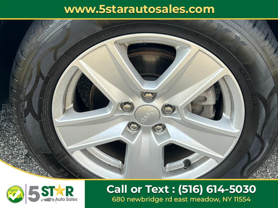 2022 Jeep Compass Latitude 4x4 photo
