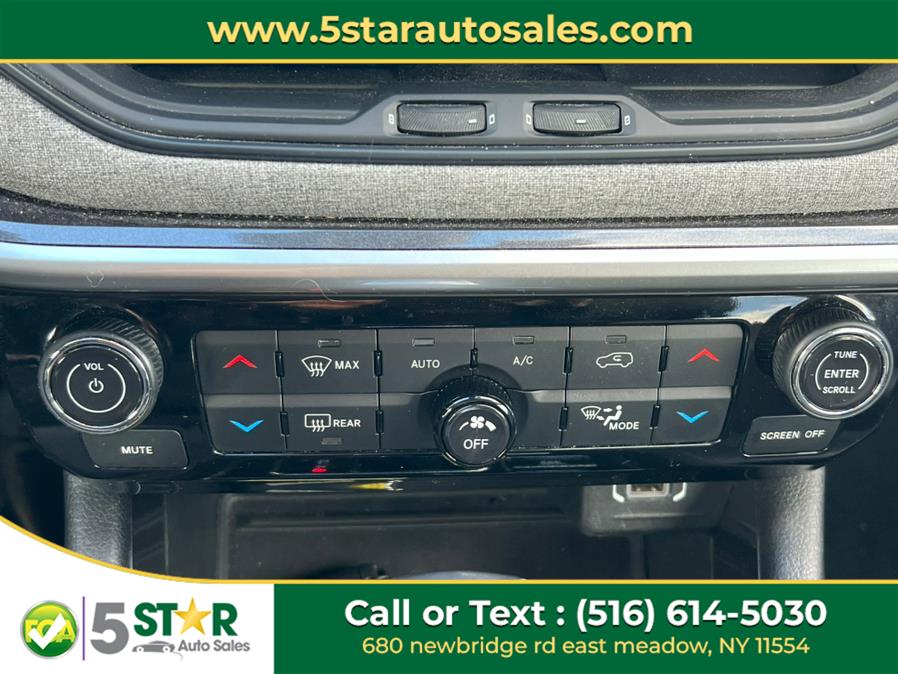 2022 Jeep Compass Latitude 4x4 photo