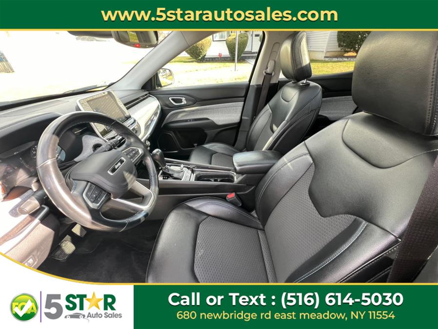2022 Jeep Compass Latitude 4x4 photo