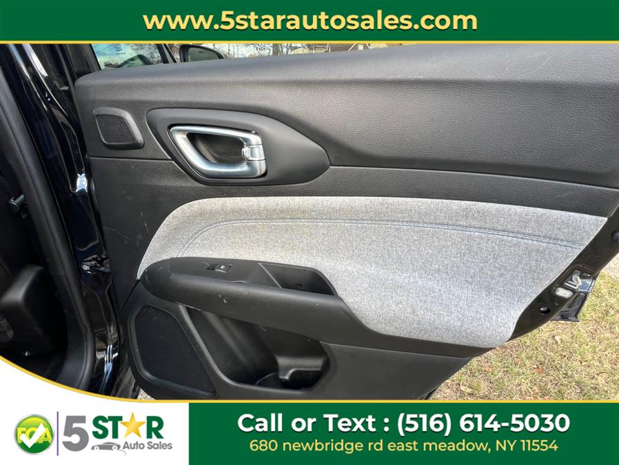 2022 Jeep Compass Latitude 4x4 photo