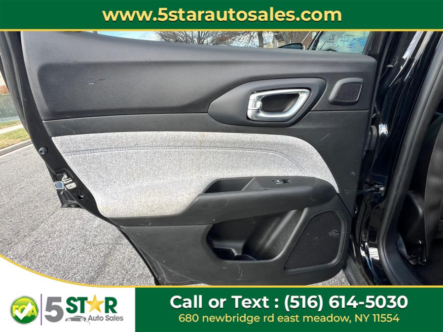 2022 Jeep Compass Latitude 4x4 photo