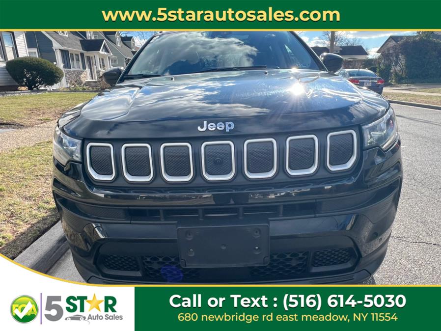 2022 Jeep Compass Latitude 4x4 photo