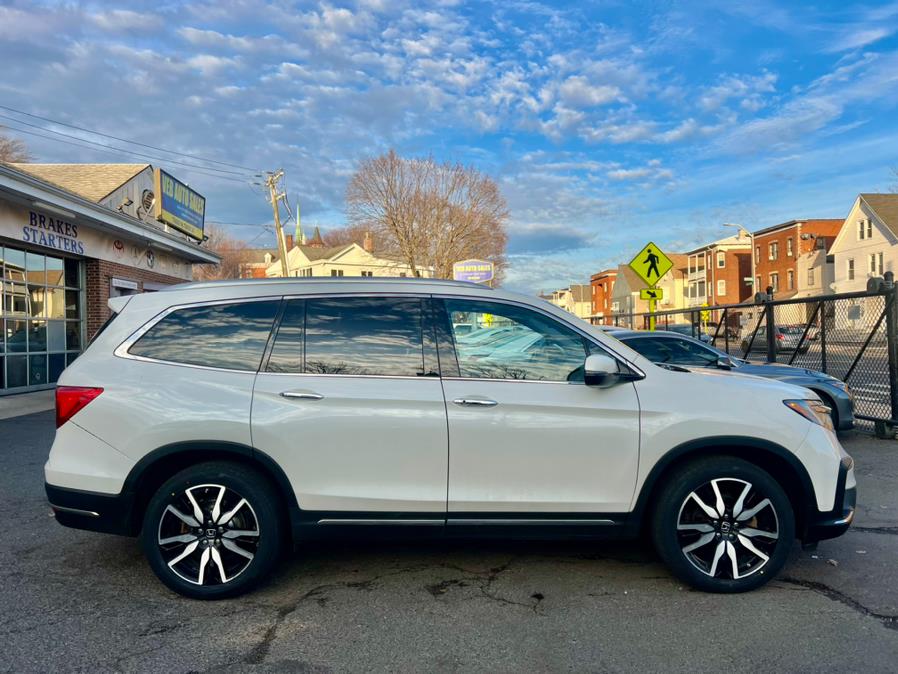 2019 Honda Pilot Touring 7-Passenger AWD photo
