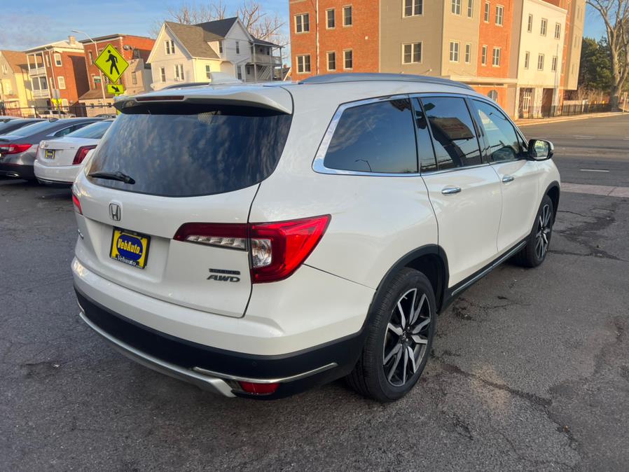 2019 Honda Pilot Touring 7-Passenger AWD photo