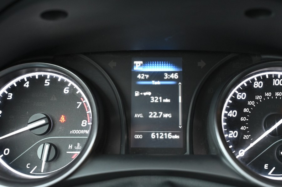 2022 Toyota Camry SE Auto photo
