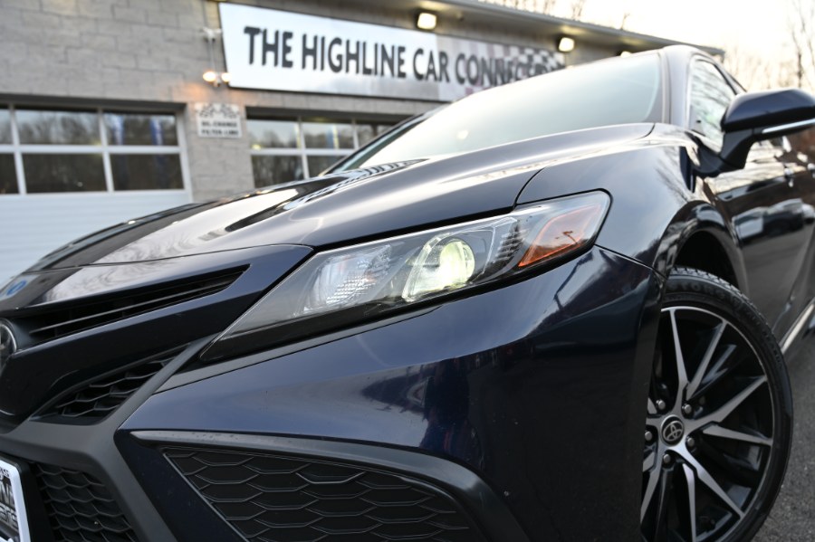 2022 Toyota Camry SE Auto photo
