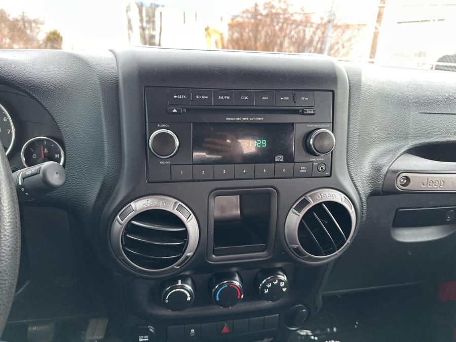 2017 Jeep Wrangler Sport 4x4 photo