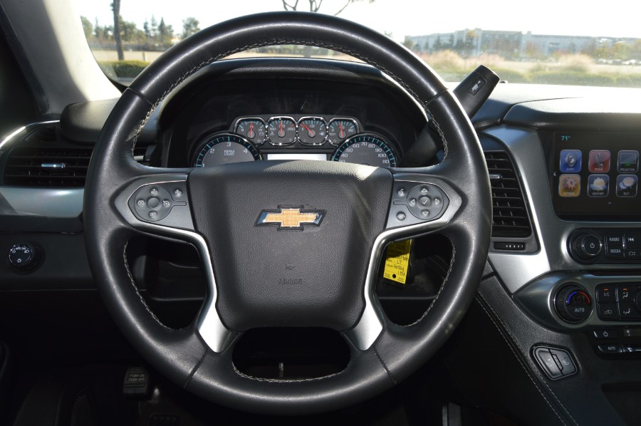 2018 Chevrolet Suburban 2WD 4dr 1500 LT photo