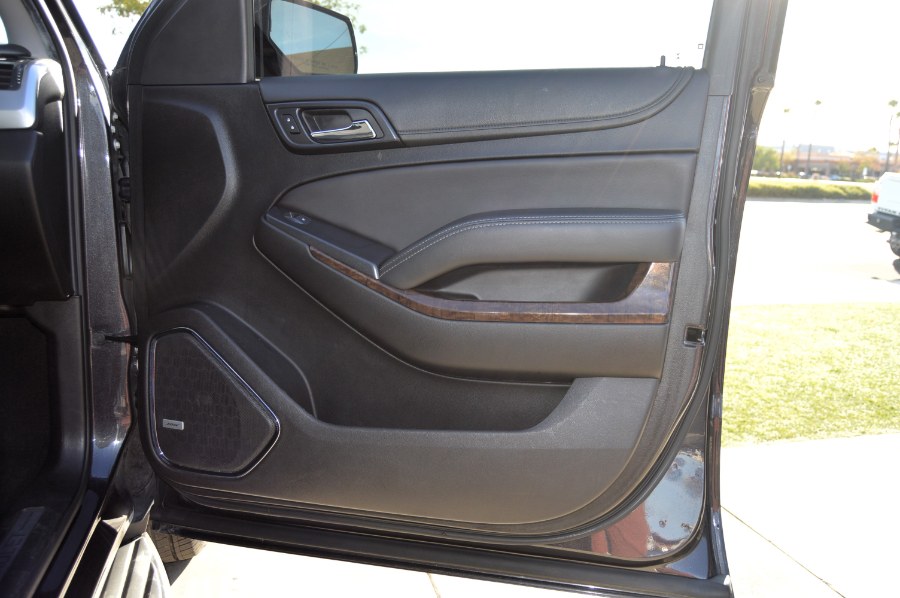 2018 Chevrolet Suburban 2WD 4dr 1500 LT photo