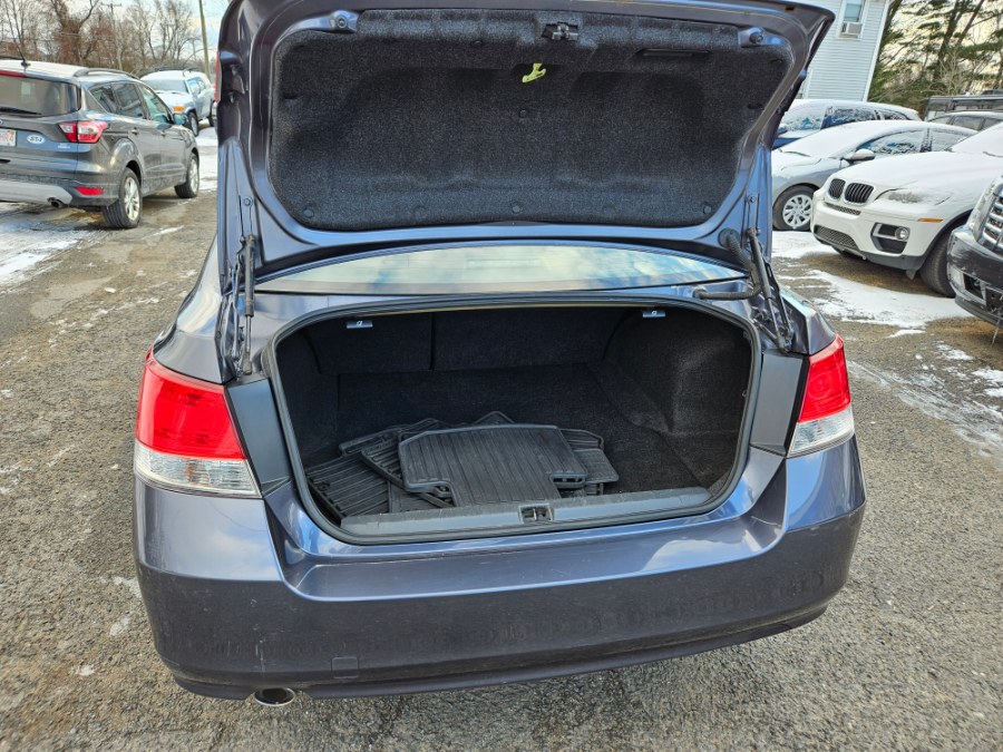 2014 Subaru Legacy 2.5i Premium photo