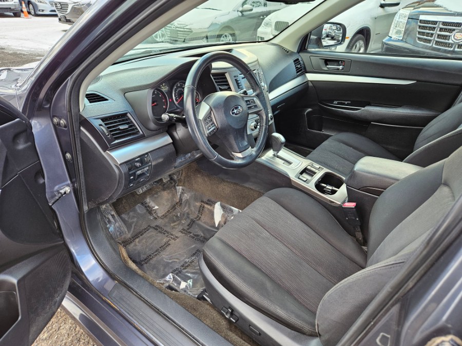 2014 Subaru Legacy 2.5i Premium photo