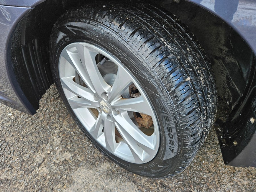 2014 Subaru Legacy 2.5i Premium photo