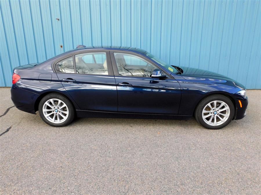 2017 BMW 3-Series 320i xDrive Sedan photo