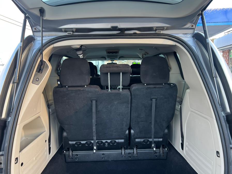 2014 Dodge Grand Caravan SXT photo