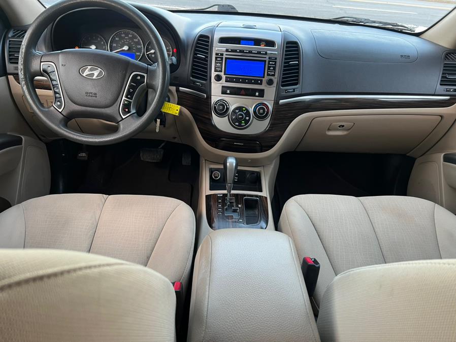 2010 Hyundai Santa Fe GLS photo
