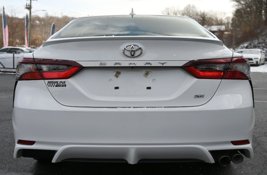 2023 Toyota Camry SE Auto photo