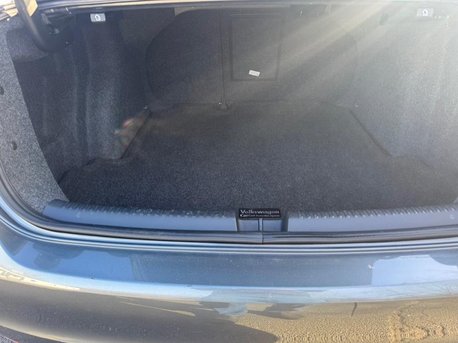 2012 Volkswagen Jetta SE PZEV photo