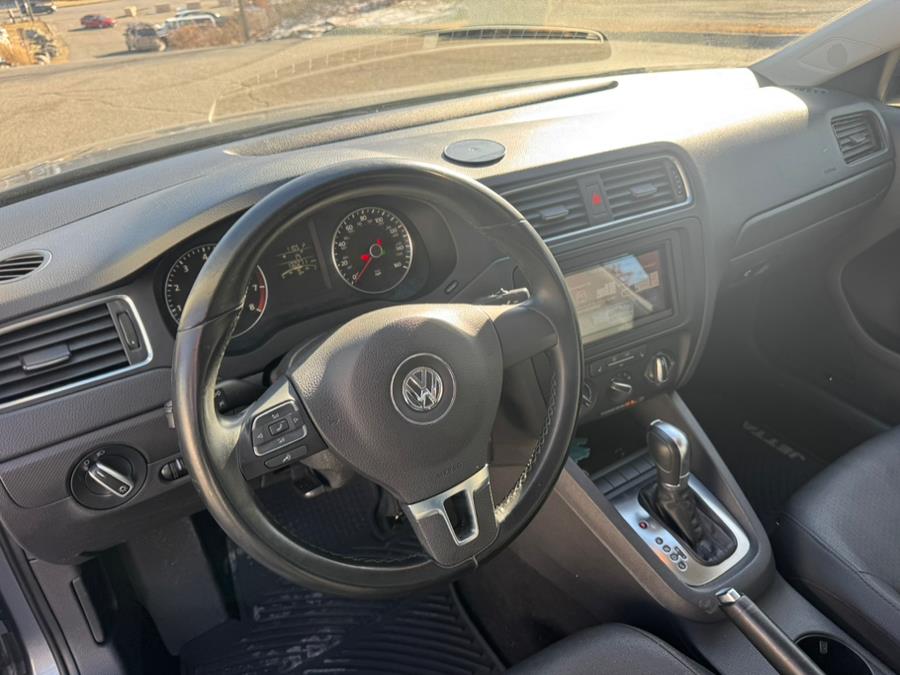2012 Volkswagen Jetta SE PZEV photo
