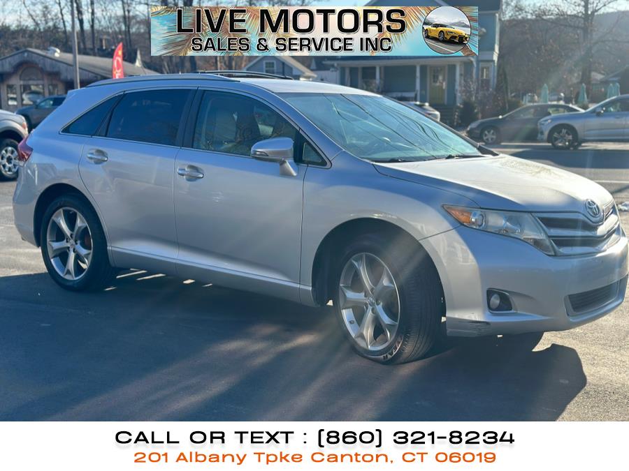 2013 Toyota Venza LE photo