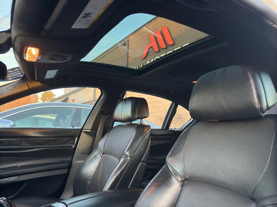 2015 BMW 7-Series 4dr Sdn 750i xDrive AWD photo