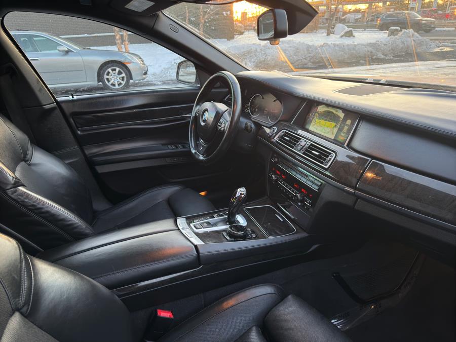 2015 BMW 7-Series 4dr Sdn 750i xDrive AWD photo