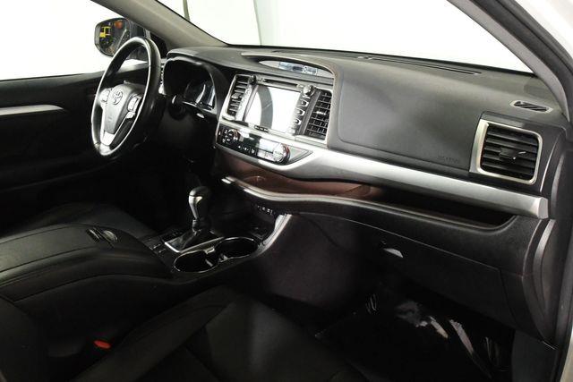 2018 Toyota Highlander Hybrid XLE photo