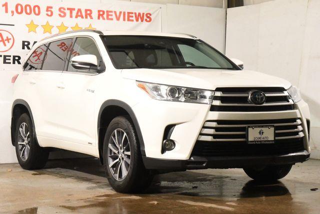 2018 Toyota Highlander Hybrid XLE photo