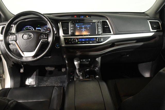 2018 Toyota Highlander Hybrid XLE photo