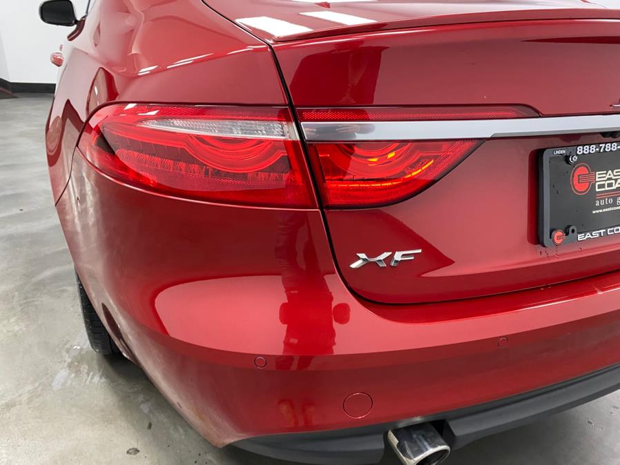 2017 Jaguar XF 35t R-Sport AWD photo