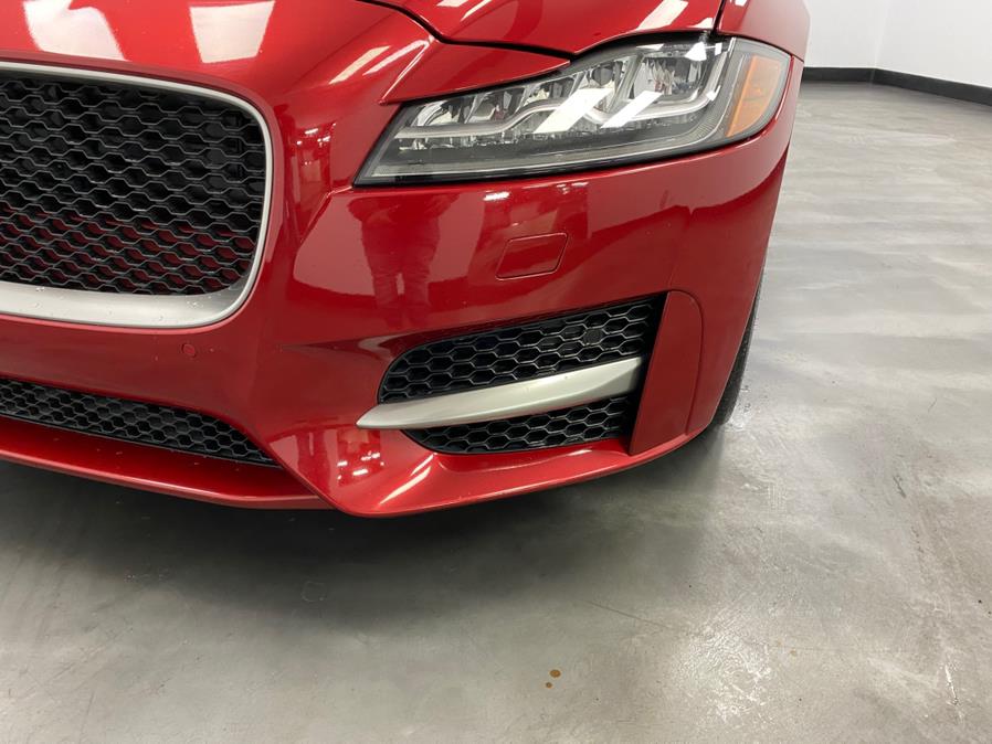 2017 Jaguar XF 35t R-Sport AWD photo