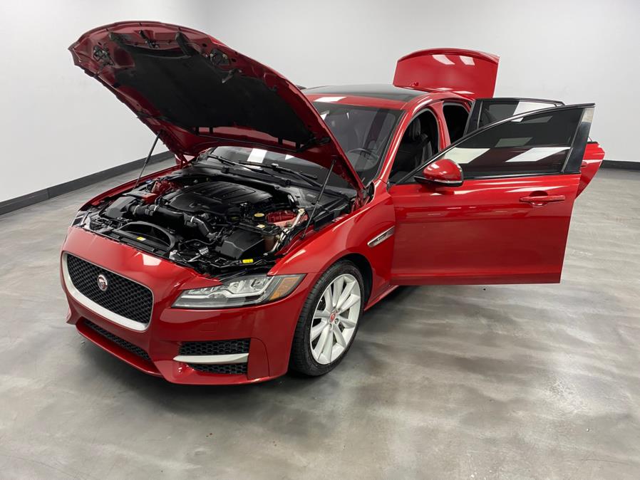2017 Jaguar XF 35t R-Sport AWD photo