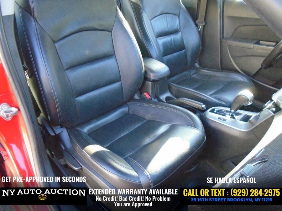 2015 Chevrolet Cruze 4dr Sdn Auto 2LT photo