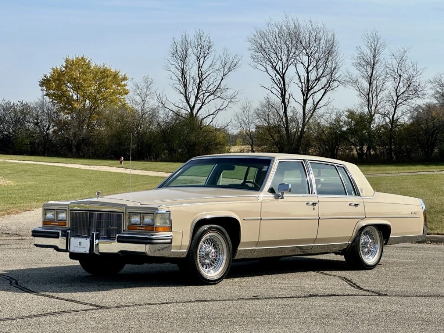 1986 Cadillac Fleetwood Brougham Base