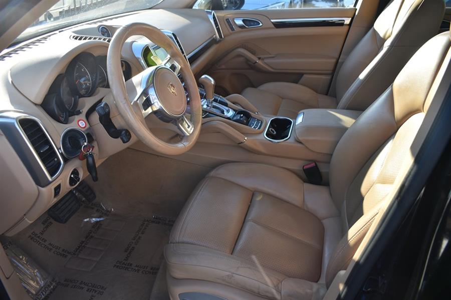 2014 Porsche Cayenne photo