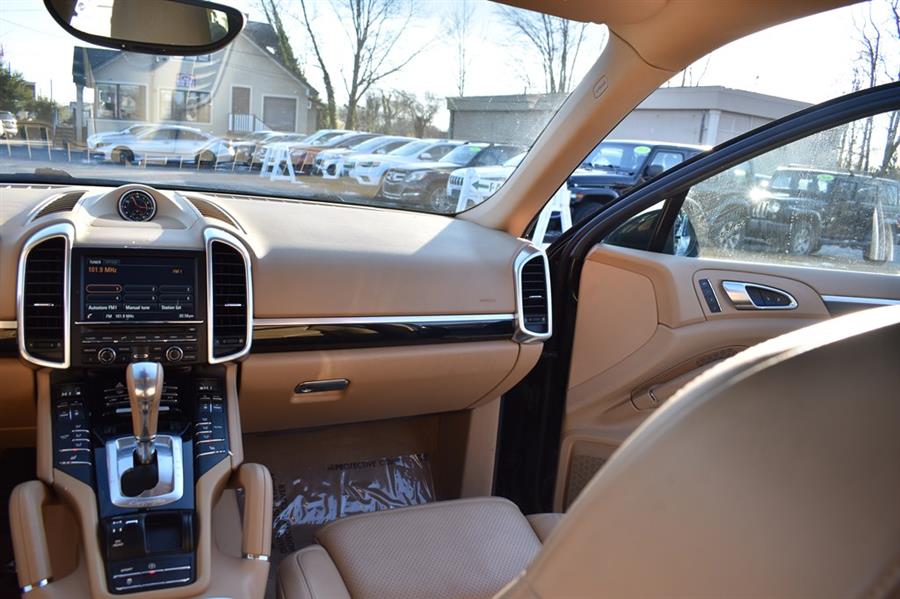 2014 Porsche Cayenne photo