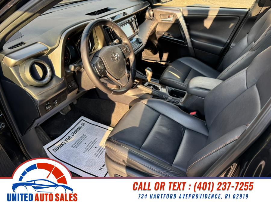 2016 Toyota RAV4 AWD 4dr SE (Natl) photo