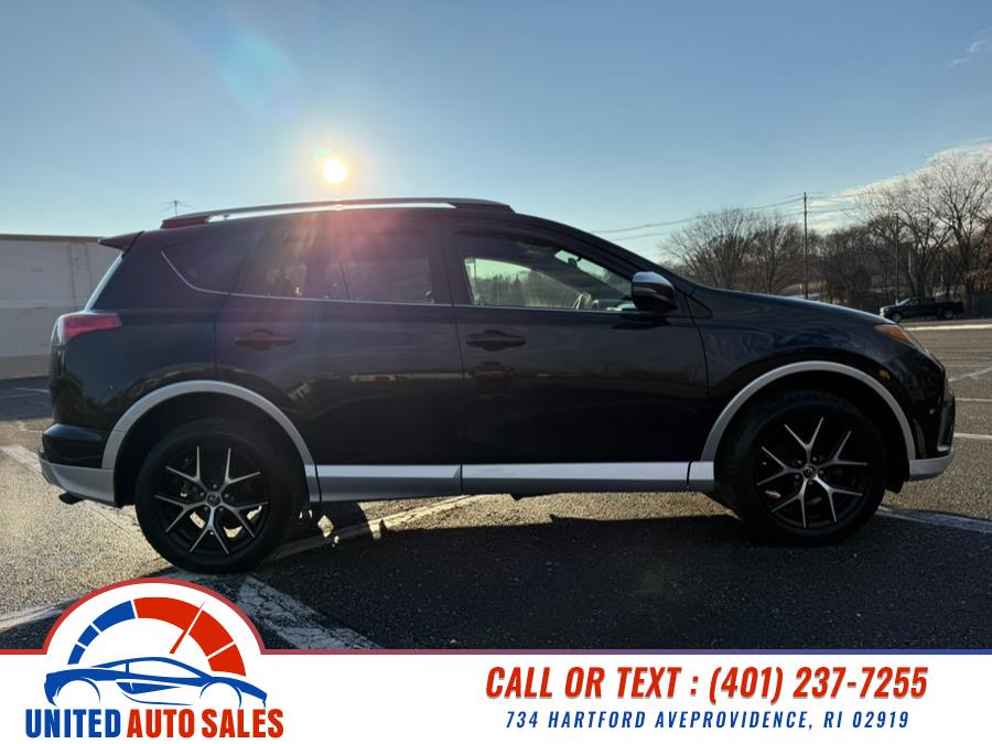 2016 Toyota RAV4 AWD 4dr SE (Natl) photo