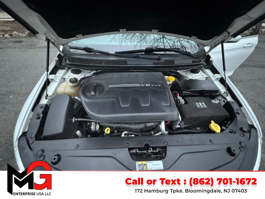 2015 Chrysler 200 C photo
