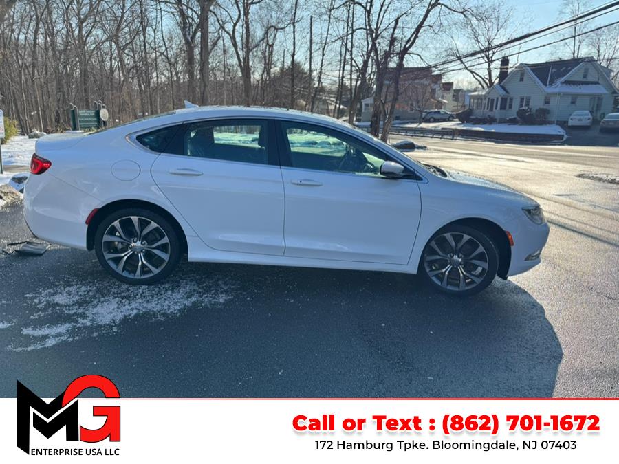 2015 Chrysler 200 C photo